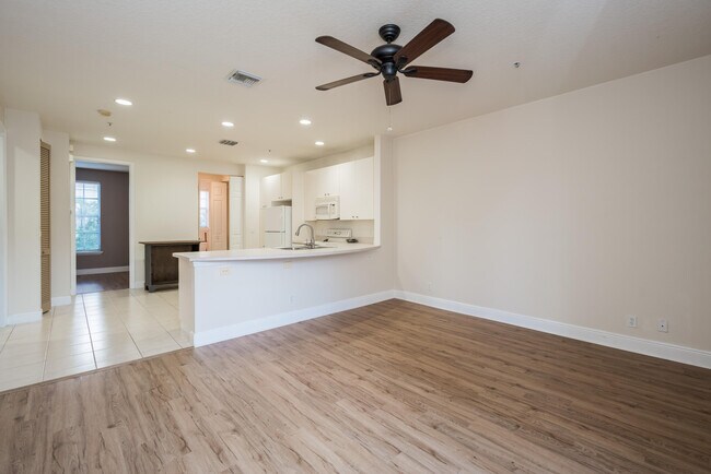 Photo - 108 E Indian Crossing Cir