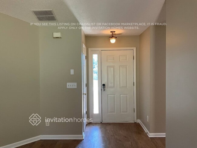 Photo - 465 Amelia Grove Ln SE