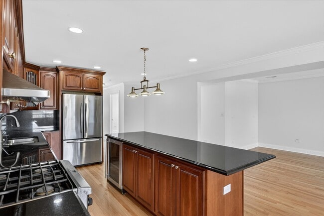 Photo - 7036 Cermak Rd Unit 2