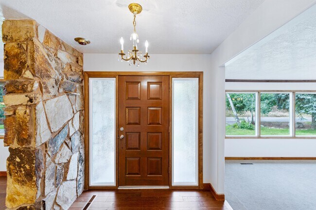 Photo - 650 Canyon Rd