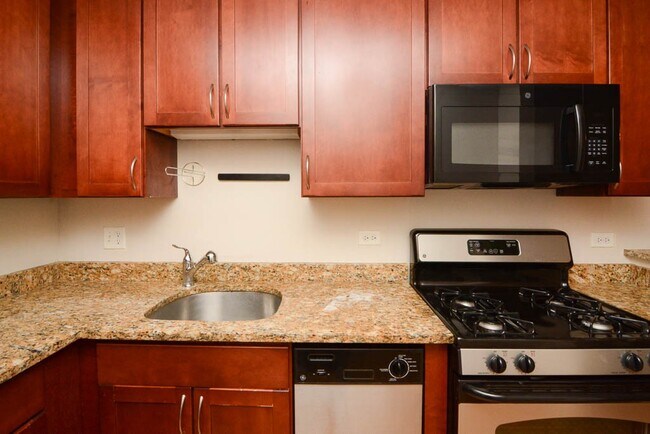 Photo - 639 W Wrightwood Ave Unit A09W