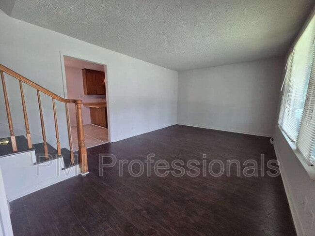 422 Cedarcliff Rd
