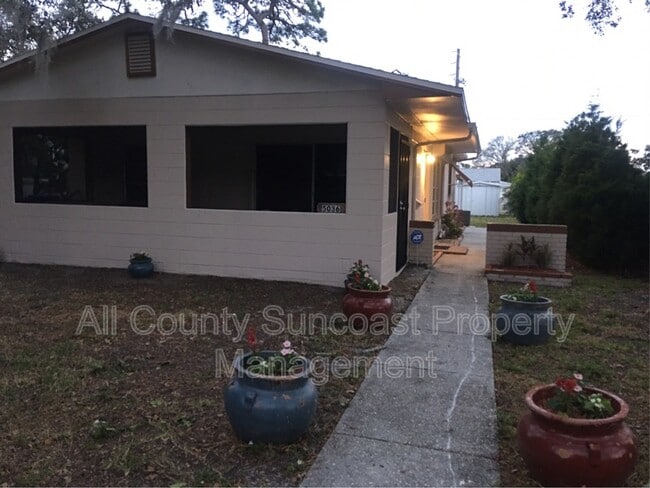 Photo - 5036 10th Ave N