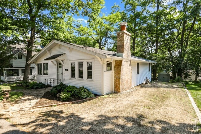 Building Photo - The Nautical Nest | Cozy Lakeside Retreat ... Rental