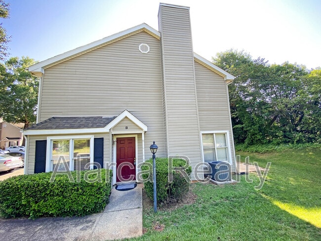 Building Photo - 3134 Driftwood Dr