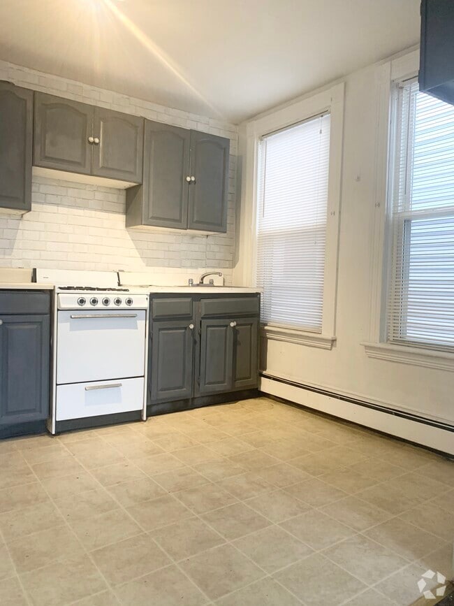 Building Photo - 8 Parker Hill Ave Unit #3 Rental