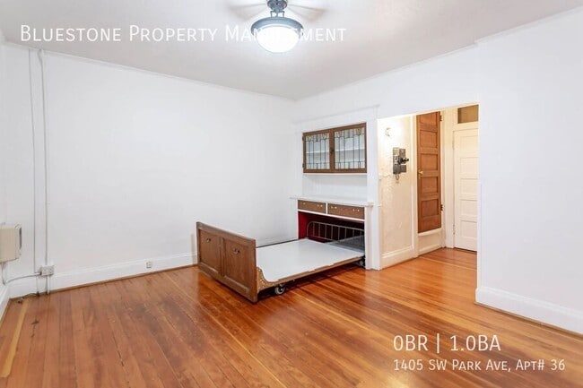 Building Photo - 1405 SW Park Ave Unit # 36