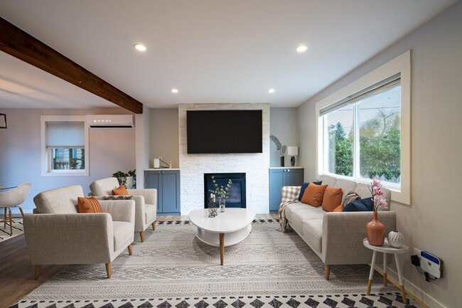 Photo - 7325 NE Mallory Ave