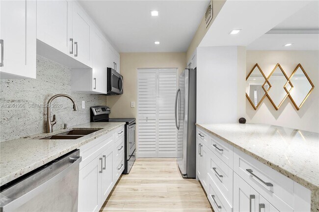 Photo - 230 Lakeview Dr Unidad 106