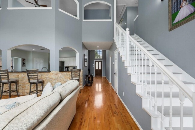 Photo - 16315 Scotch Hollow Ln
