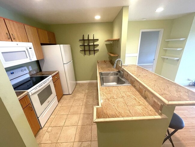 Photo - Kahului Ikena Unfurnished  2BR/2BA Unit Available Unidad 334