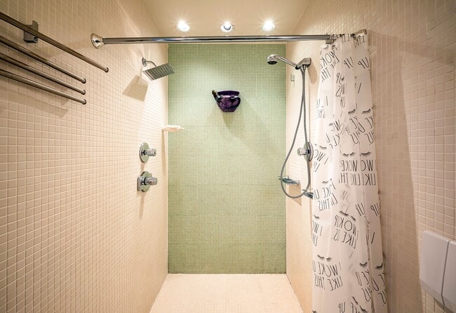 Photo - 6119 Waltway Dr