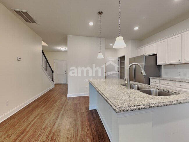 Photo - 4934 Trayton Ave