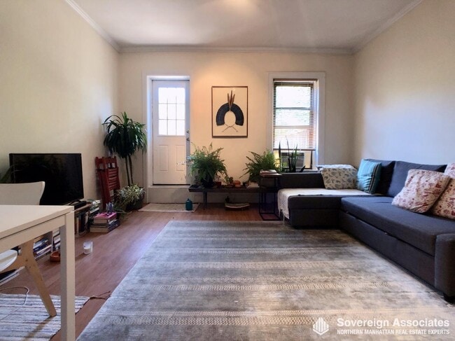 Building Photo - 320 W 106th St Rental