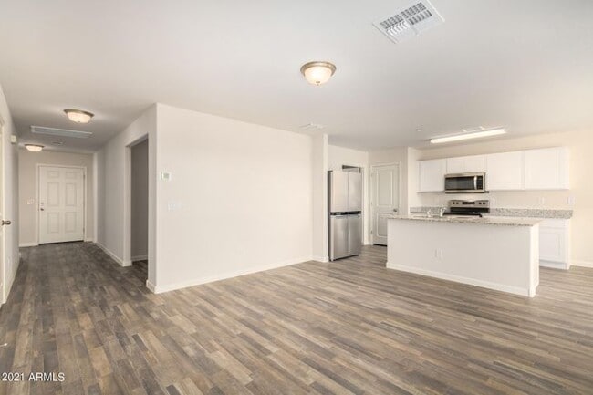 Photo - 1203 W Elm Ave