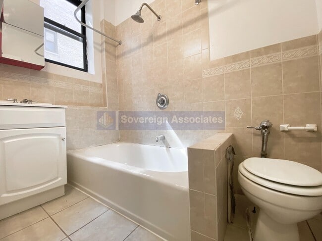 Photo - 45 Tiemann Pl Unit 4F