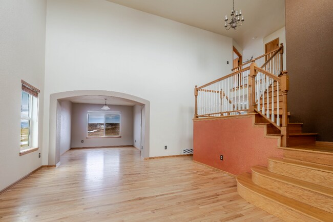 Photo - 11960 Conestoga Trail S