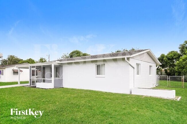 Photo - 22 Willow St