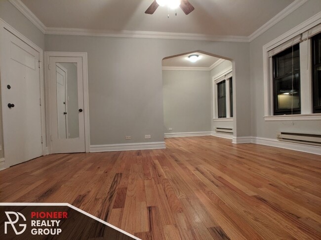 Photo - 4735 N Hermitage Ave Unit #4737-205