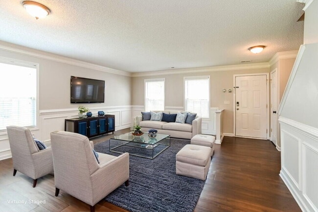 Photo - 2739 Highland Park Dr