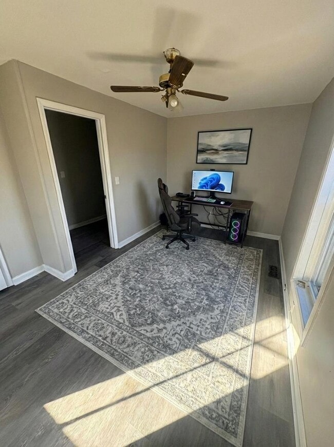 Photo - 406 Fisher Ferry St