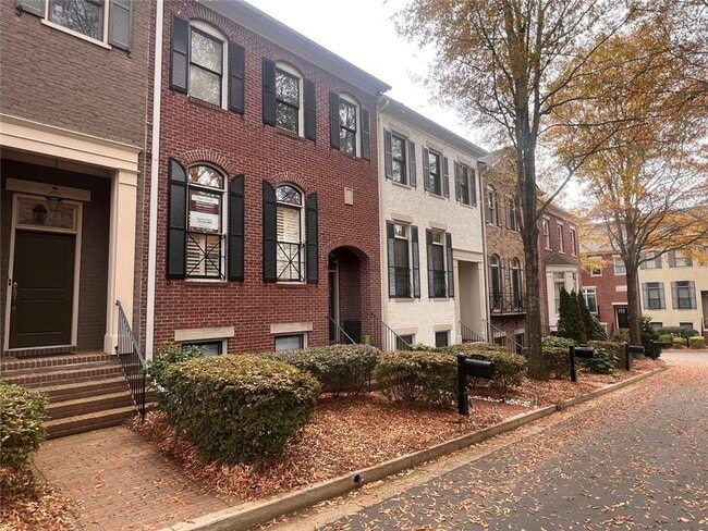 Photo - 144 W Ridge Way