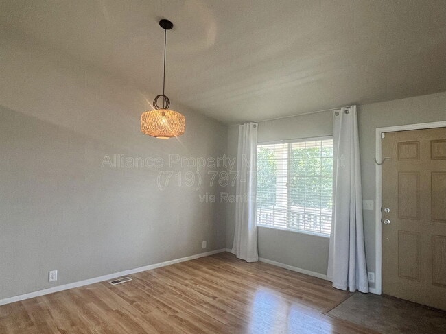 Photo - 7368 Glenburn Dr