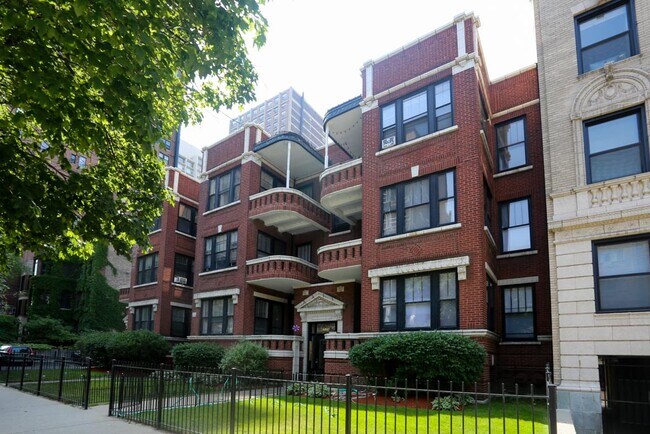 Photo - 445 W Melrose St Condo Unit B2