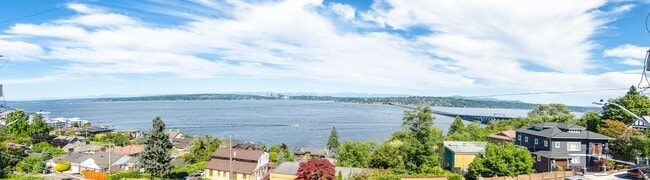 Photo - 4Bd/3.5Ba Seattle Home