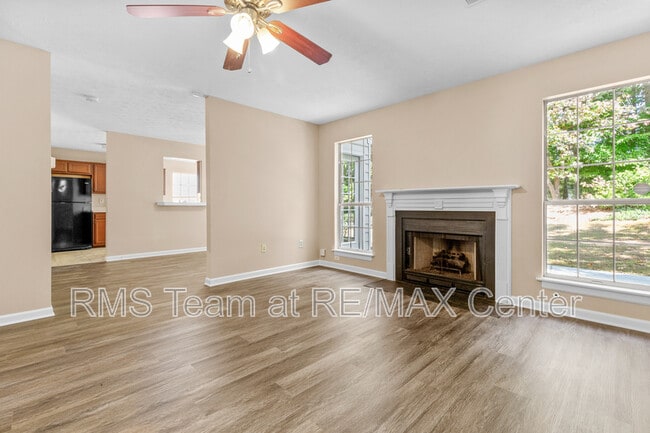 Photo - 3525 Park Bluff Ln NW