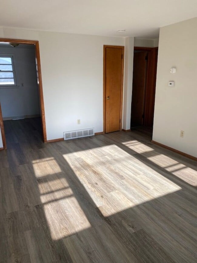 Photo - 928 Northway St Unit Apt 1