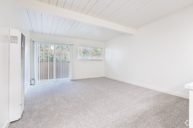 2BR, 1BA - 900SF - Living Room - Leafy Grove
