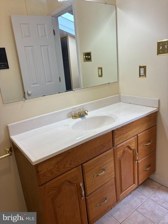 16 Catalpa Ct