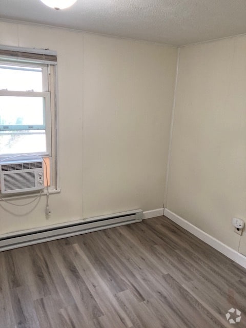 Building Photo - 732 Monongalia Ave Unit c Rental