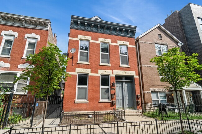 Building Photo - 1416 W Huron St Unit 1F Rental