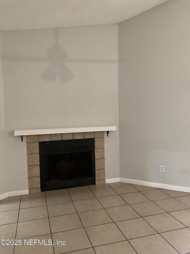 Photo - 7627 Indian Lakes Dr