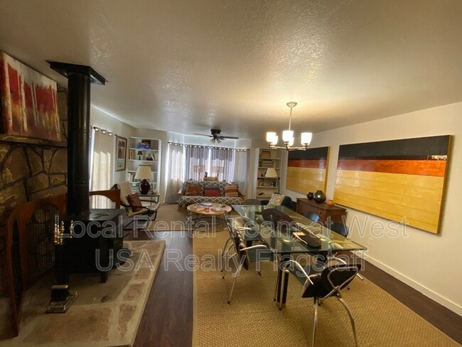 Photo - 705 W Tombstone Ave Unit #2