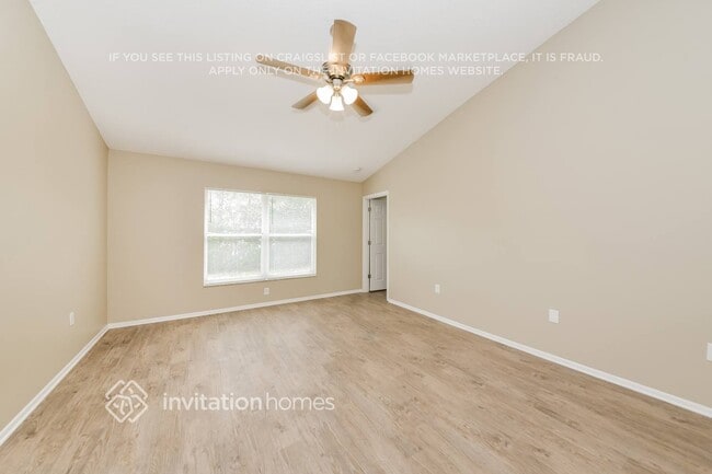 Photo - 4201 11th Ave E