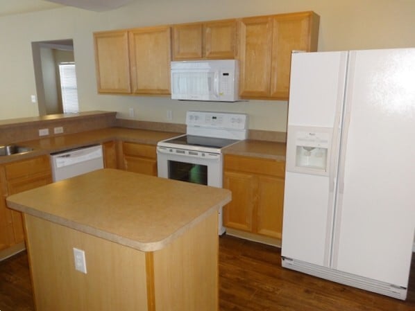 Photo - 1323 Old Millpond Rd