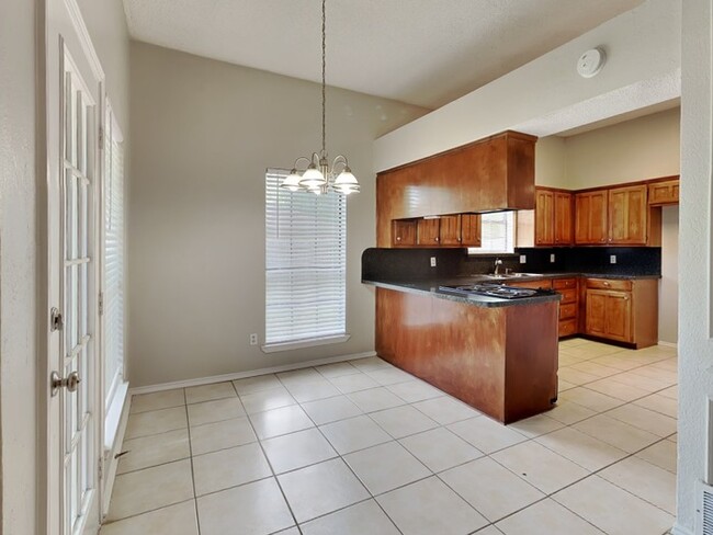 Photo - 104 NE Timber Ridge Dr