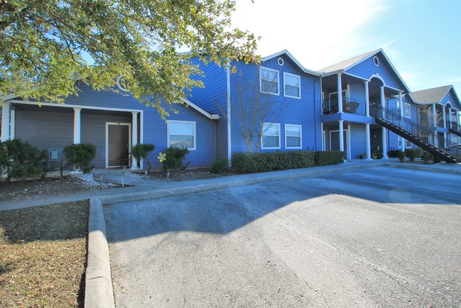 Shadow Creek Apartments