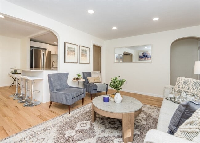 Photo - 23 Cheney St