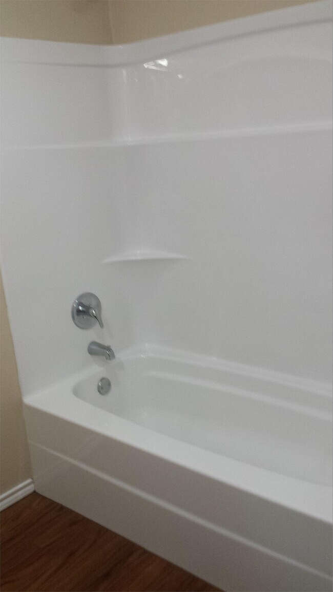 Photo - 308 N Cleburne Whitney Rd