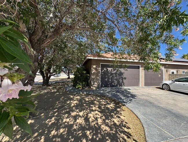 Photo - 9653 Denhart Ave