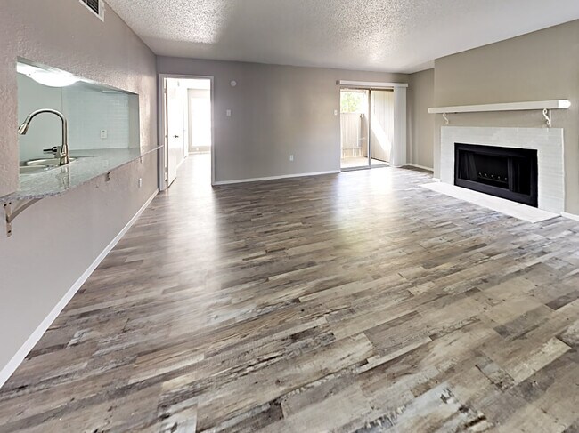 2x2 - Cooper Park Apartments