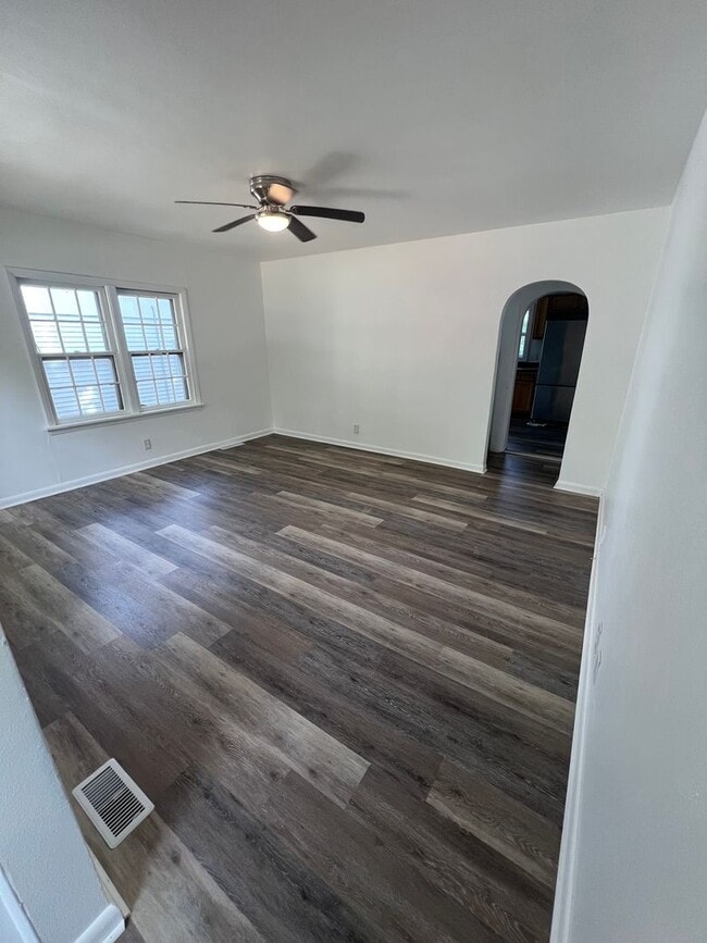 Photo - 210 N Lincoln Ave