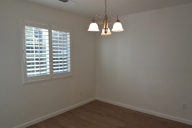 Building Photo - Shannon Ranch Neighborhood Rental