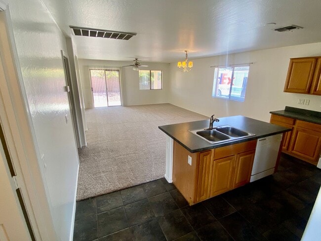 Photo - 3 Bed, 2 Bath in Rancho El Mirage