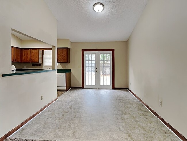 Photo - 8131 Cumberland Gap Trail