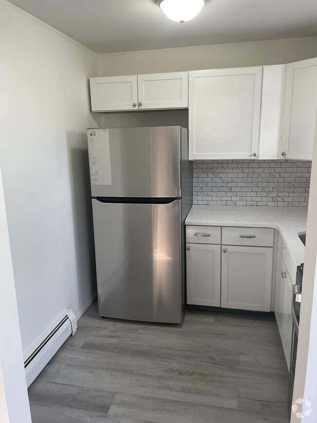 Building Photo - 109 Lorraine Ave Unit A Rental
